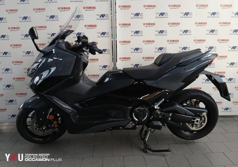 Yamaha T-Max 560 (2022 - 24) (2)