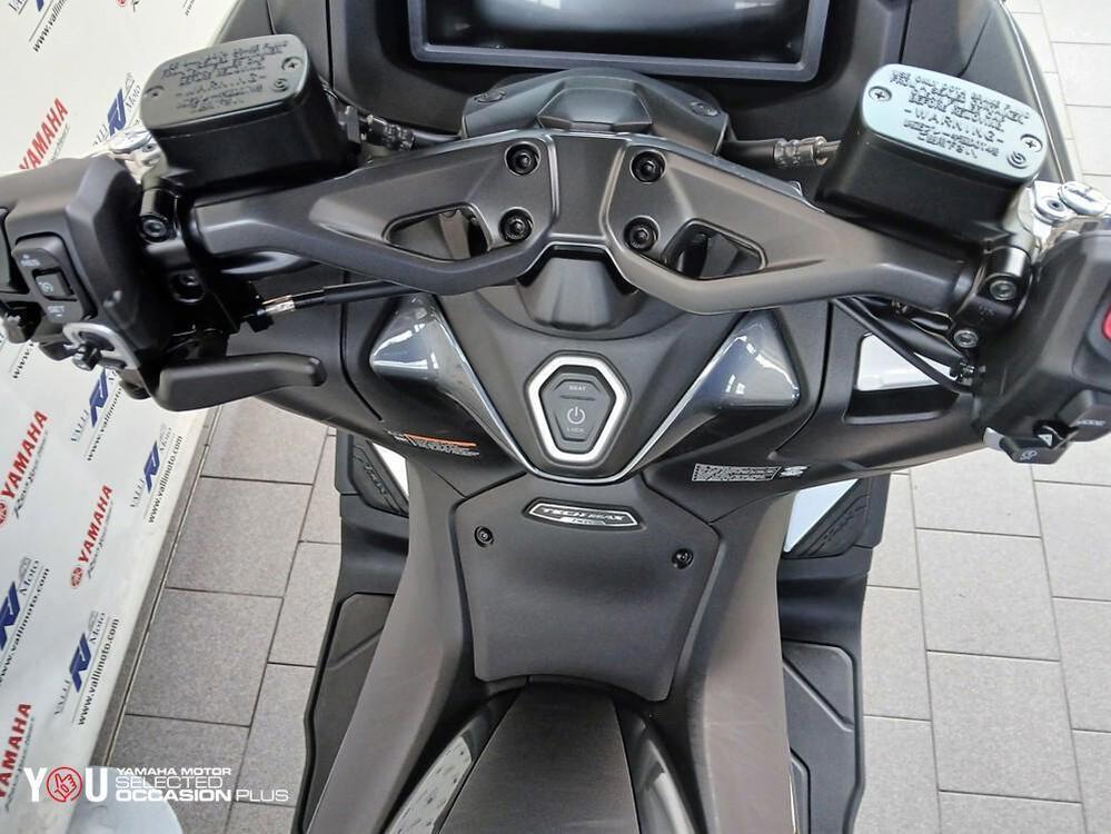 Yamaha T-Max 560 (2022 - 24) (3)