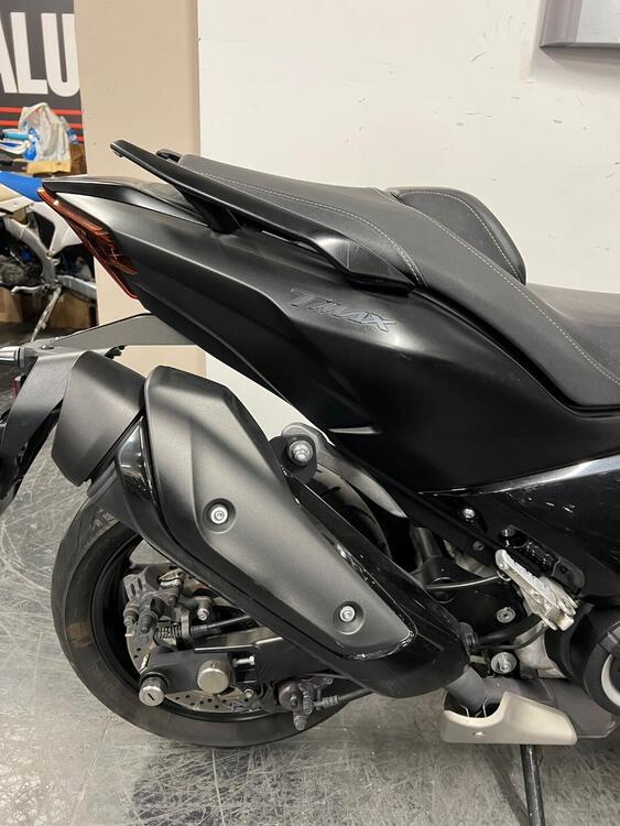 Yamaha T-Max 560 Tech Max (2022 - 24) (5)