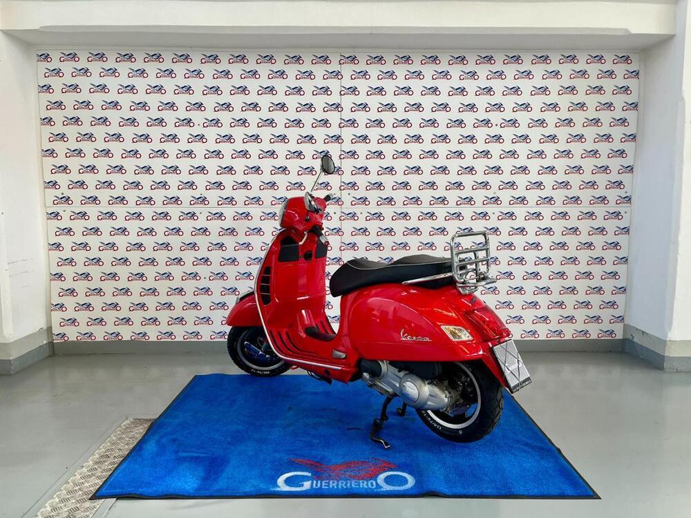 Vespa GTS 300 Super (2008 - 16) (4)