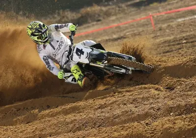 TEST Triumph TF 450-RC: sarà lei il nuovo riferimento della categoria? [VIDEO]