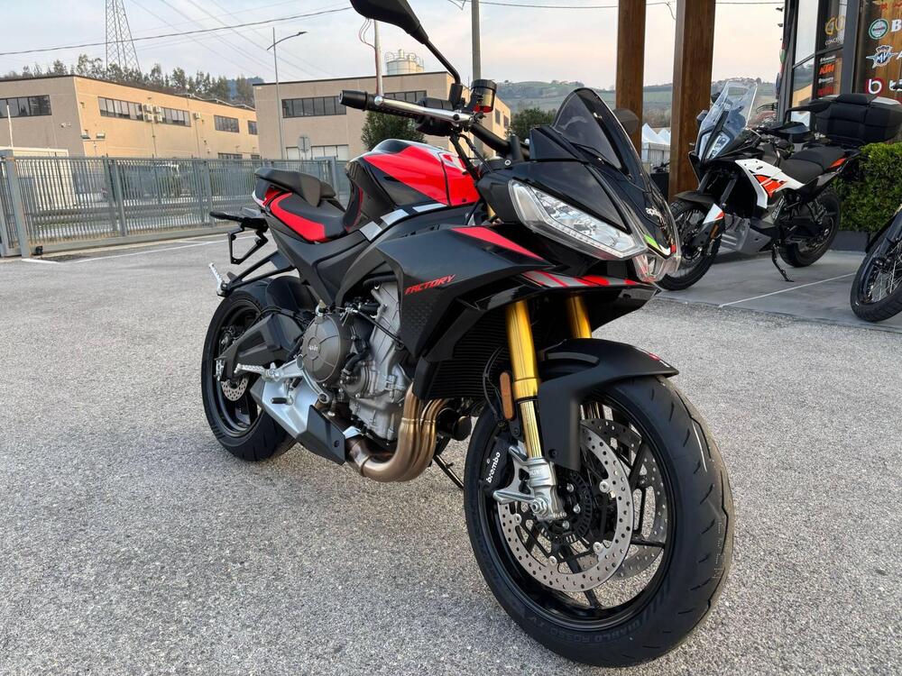 Aprilia Tuono 660 Factory (2022 - 24) (4)