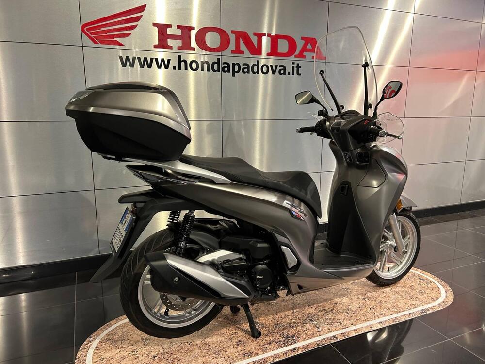 Honda SH 350 (2021 - 24) (2)