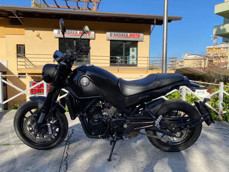 Benelli Leoncino 500 (2021 - 25)