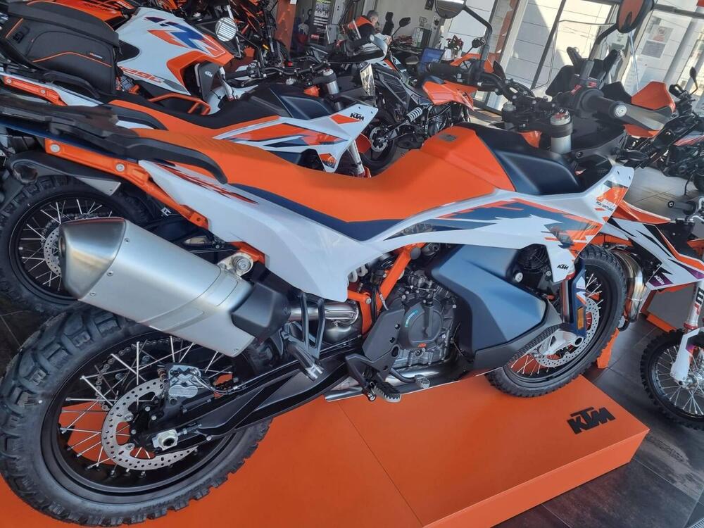 KTM 890 Adventure R (2025 - 26) (3)