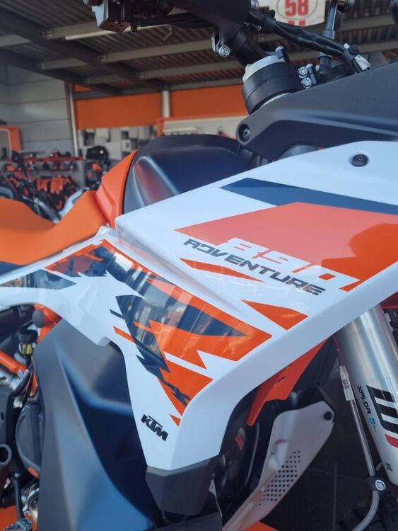 KTM 890 Adventure R (2025 - 26) (4)