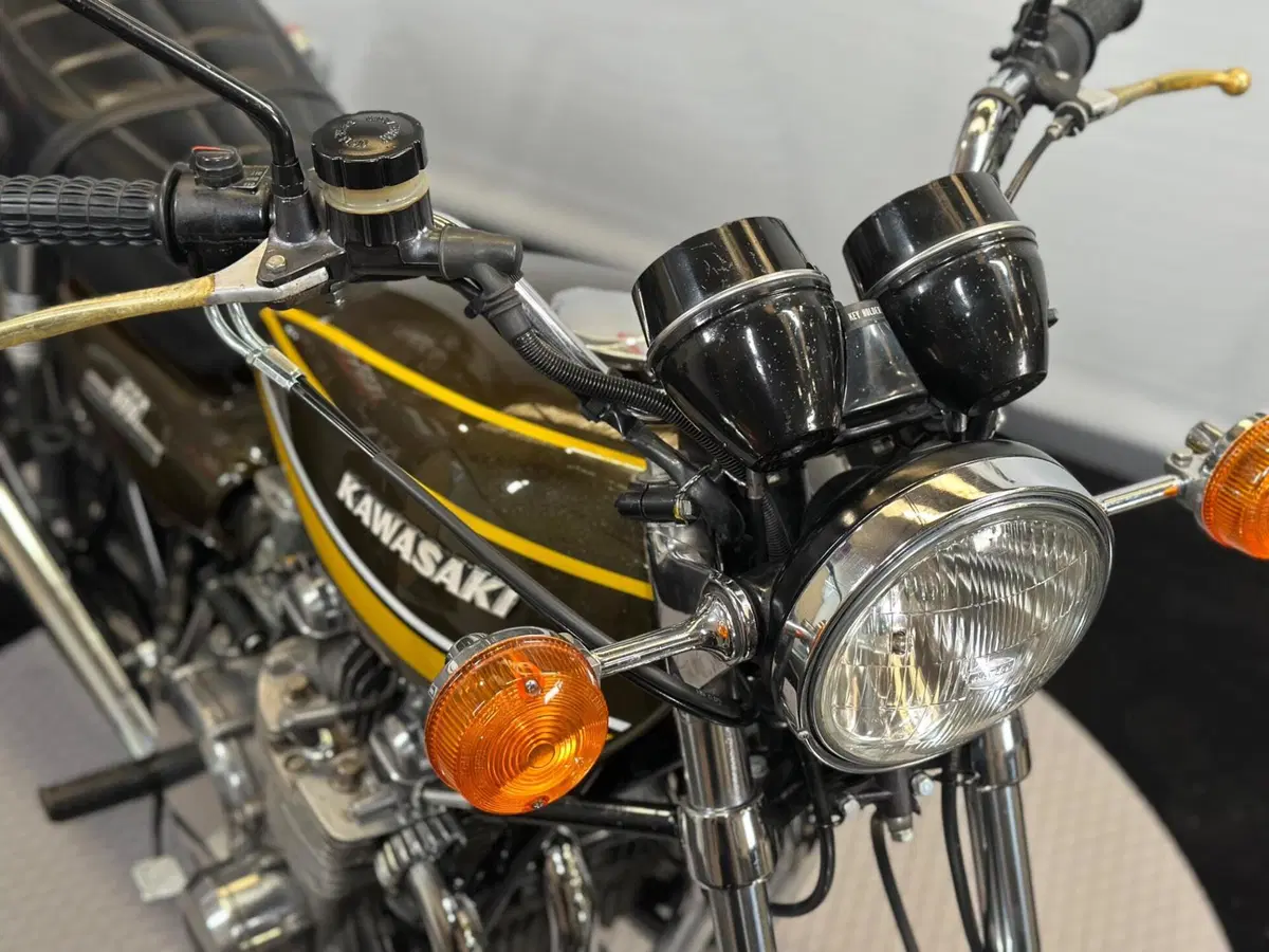 Kawasaki Z900 (7)