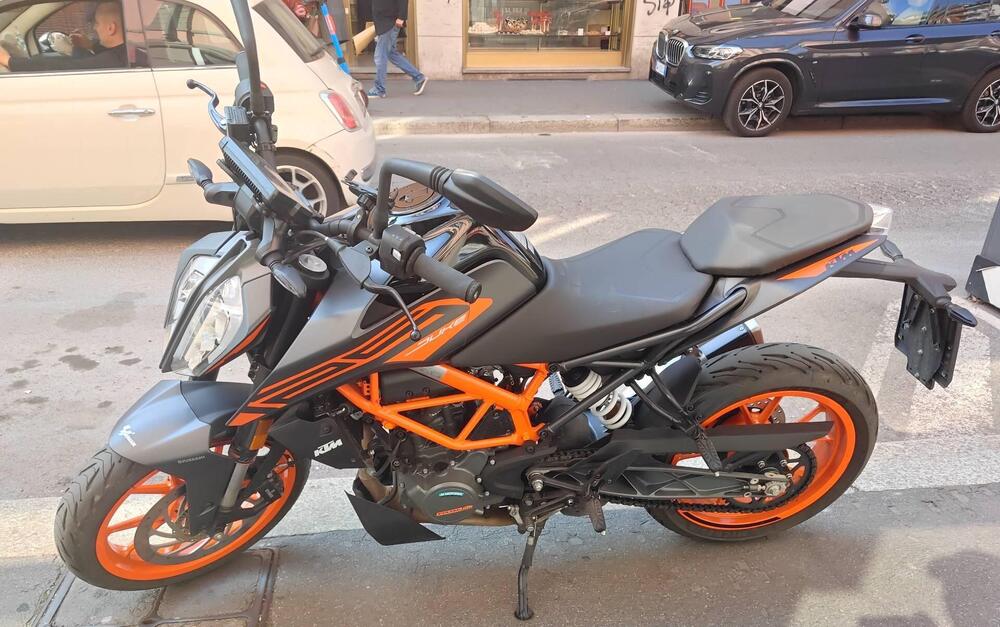 KTM 125 Duke (2021 - 23) (2)