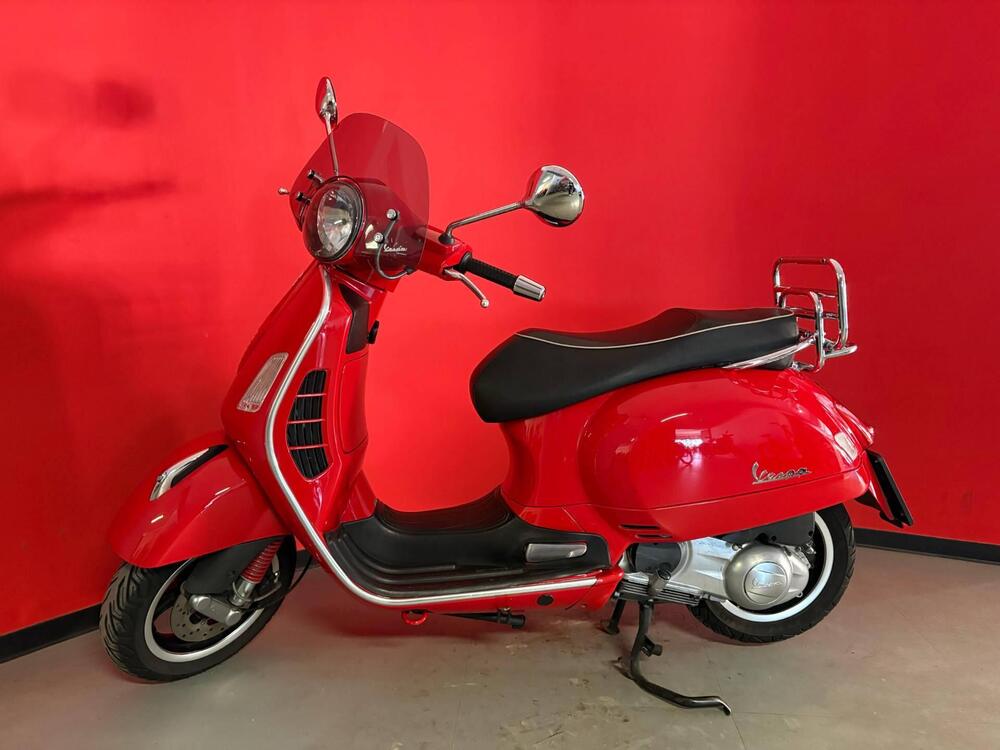 Vespa GTS 300 (2010 - 14) (3)