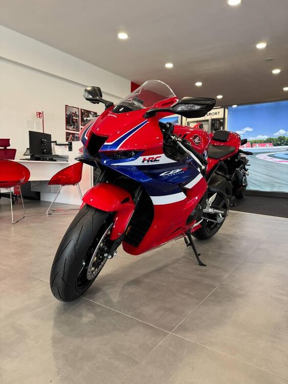 Honda CBR 1000 RR-R Fireblade (2024 - 25)