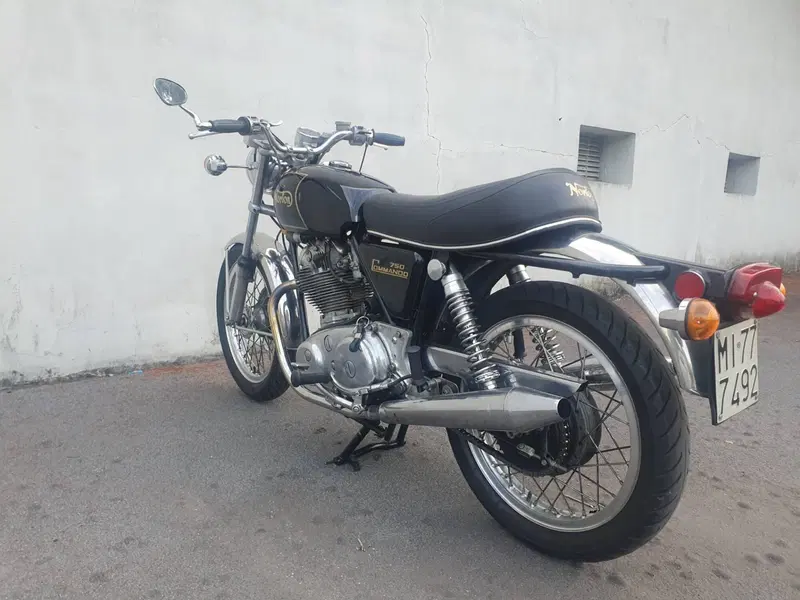 Norton Commando  (9)