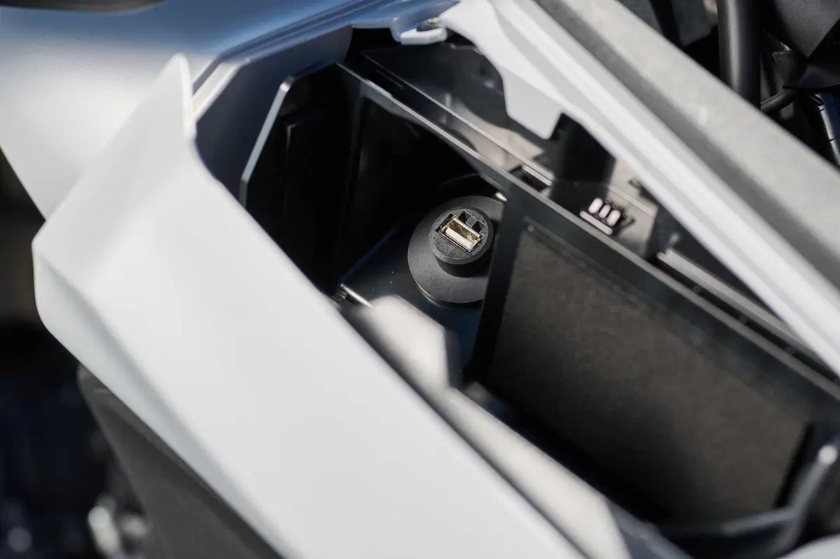Yamaha Tracer 9 GT 2025: la turistica che sfida il confine con le sportive [VIDEO] (3)