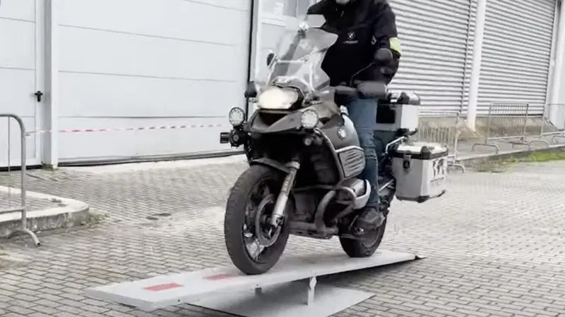 L'Agility Camp di MotoDays 2025: tra equilibrio e abilit&agrave;. Per tutti i motociclisti [VIDEO]