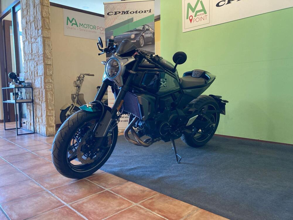 CFMOTO 700CL-X Sport (2022 - 25) (3)