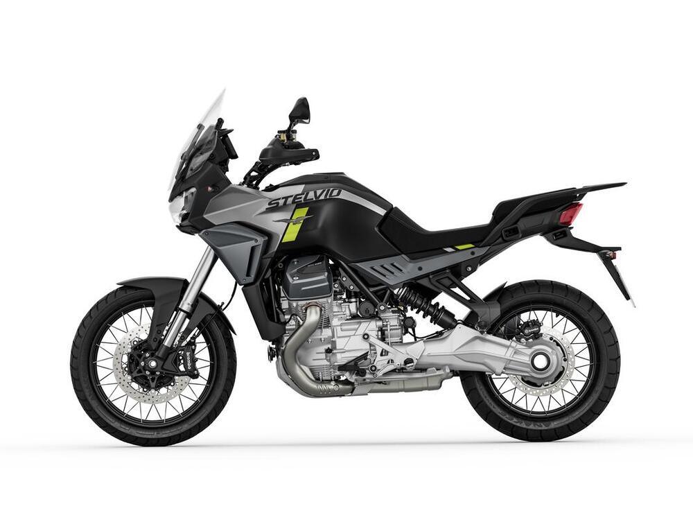 Moto Guzzi Stelvio (2024 - 25) (4)