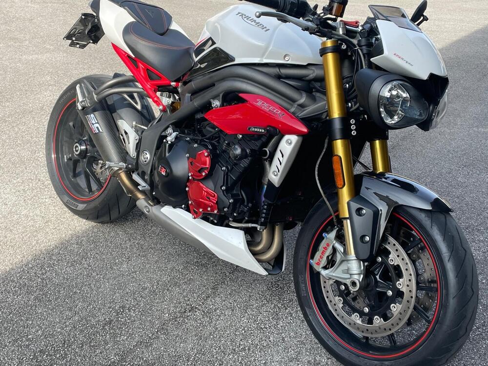 Triumph Speed Triple 1050 R ABS (2016 - 17)