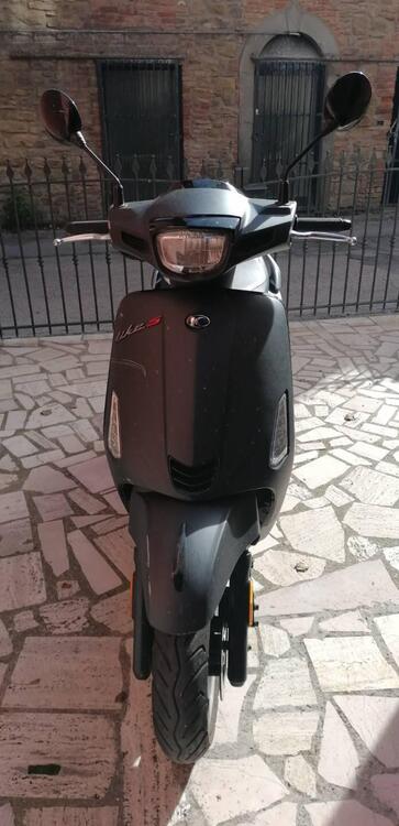 Kymco Like 125 Sport (2021 - 25) (4)