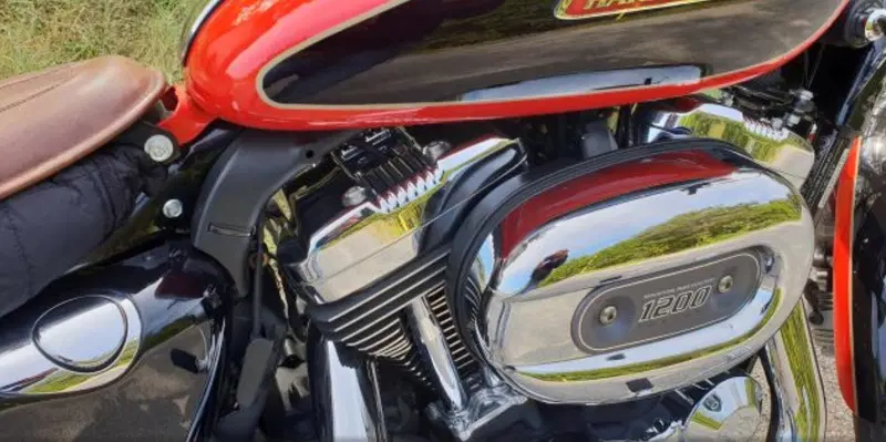 Harley-Davidson 1200 Custom (2007 - 13) - XL 1200C (10)