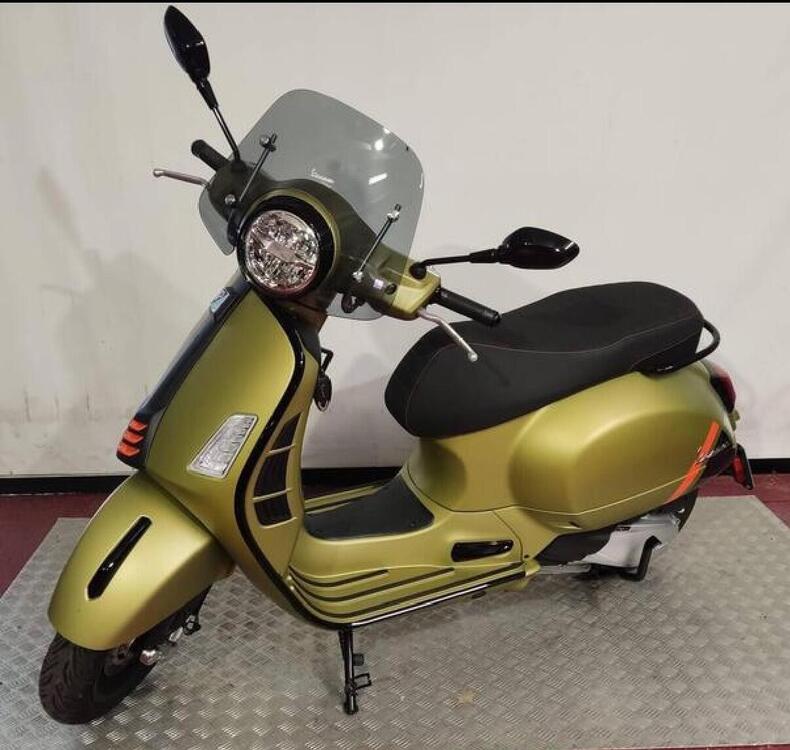 Vespa GTS 300 Super (2023 - 24) (2)