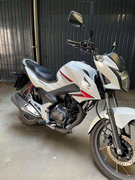 Honda CB 125 F (2015 - 16) (2)