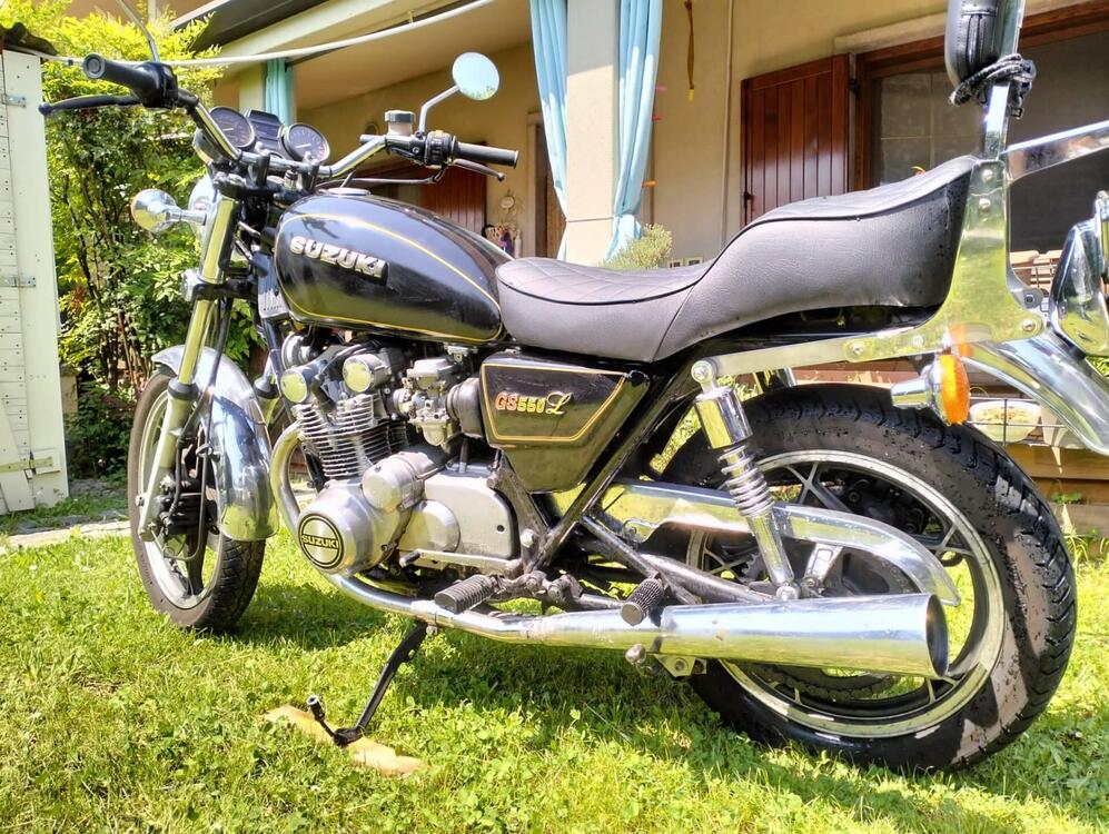 Suzuki GS550L