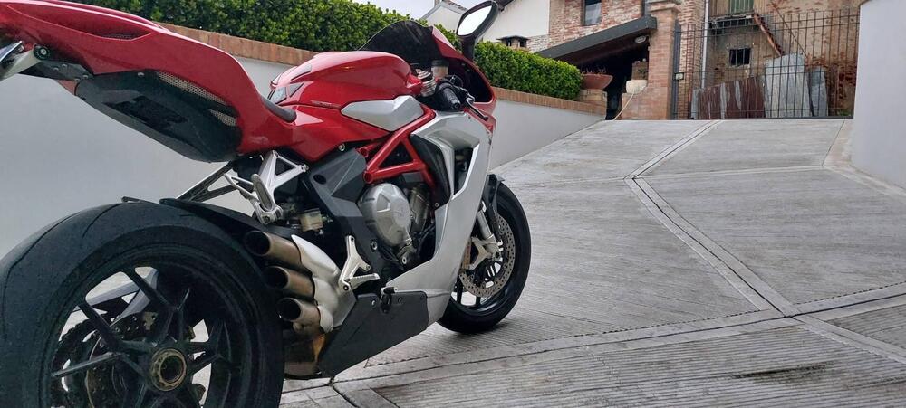 MV Agusta F3 800 EAS ABS (2013 - 17) (2)