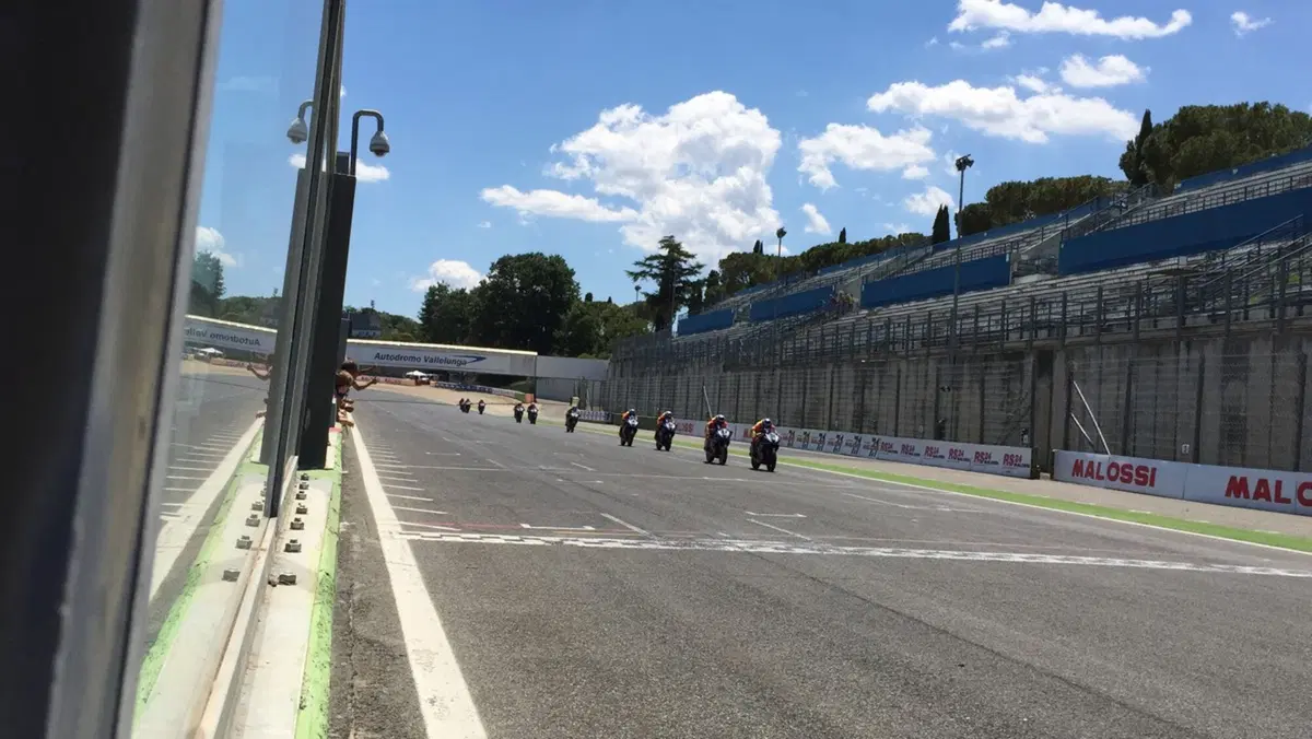 Yamaha R125 Cup 2016: doppietta di Arcangeli a Vallelunga (3)