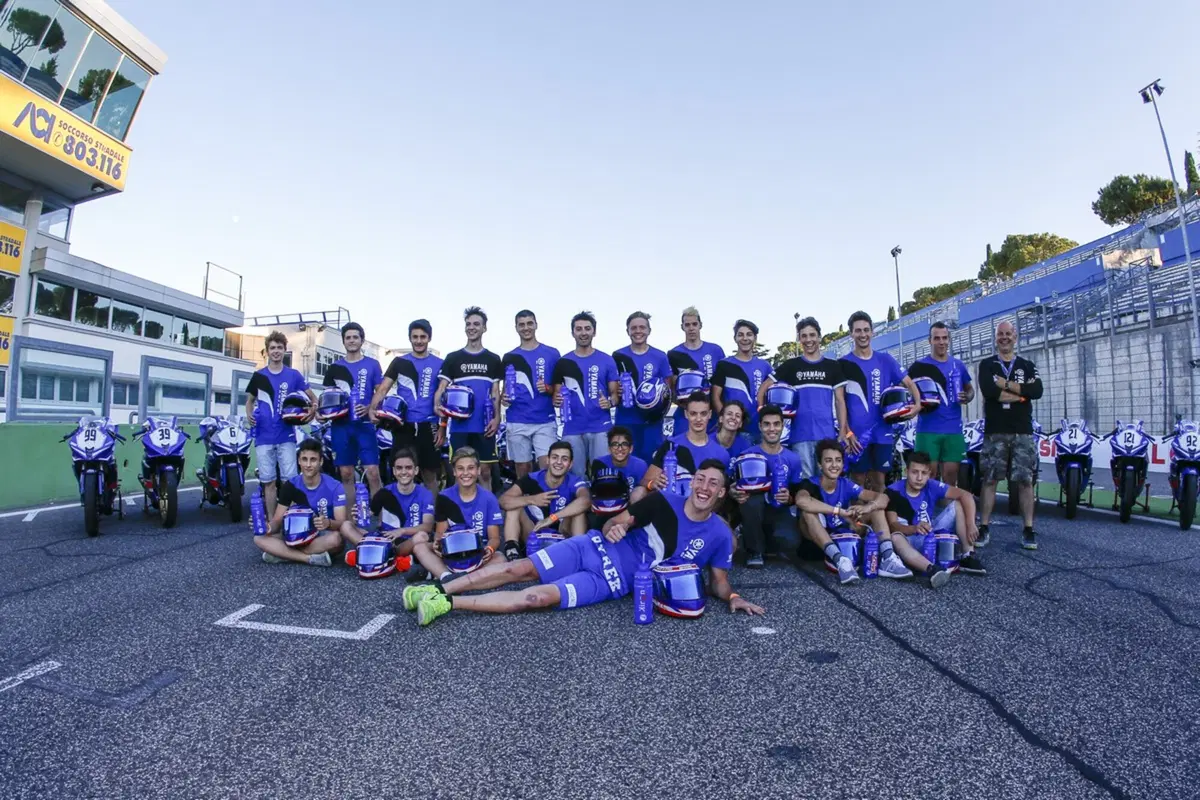 Yamaha R125 Cup 2016: doppietta di Arcangeli a Vallelunga (4)