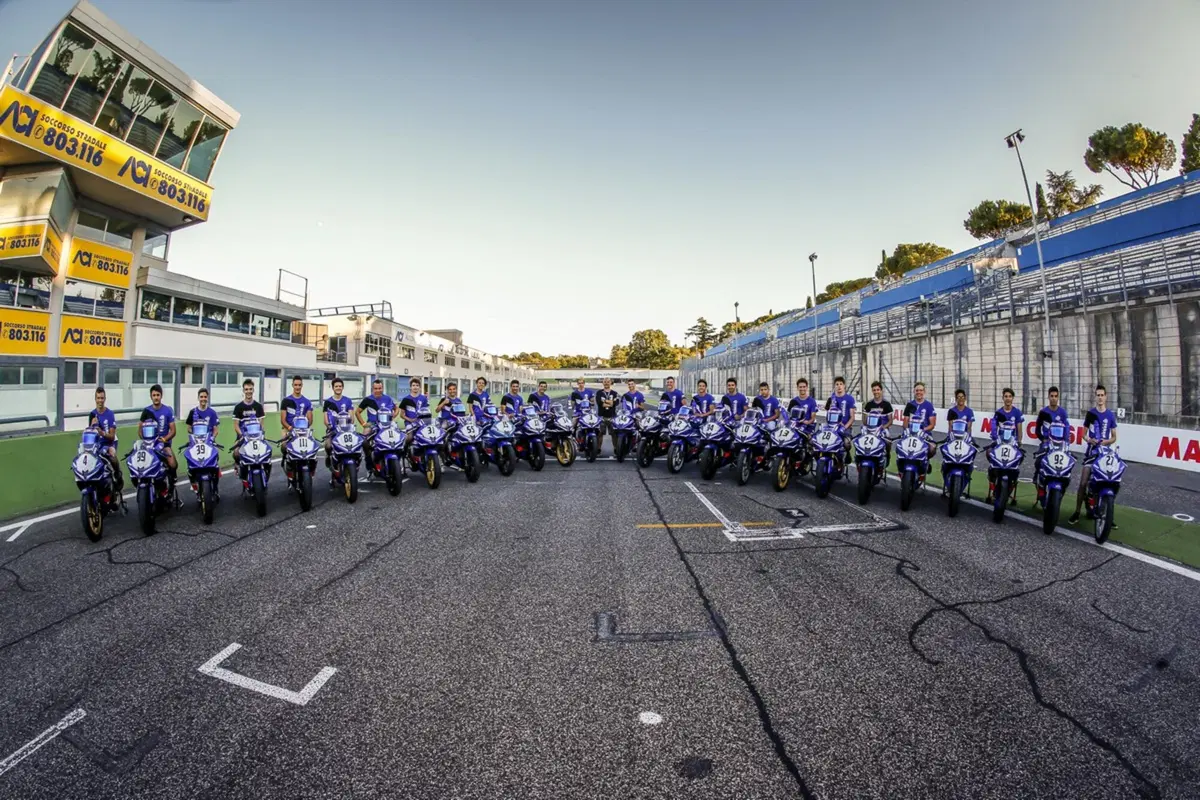 Yamaha R125 Cup 2016: doppietta di Arcangeli a Vallelunga (6)