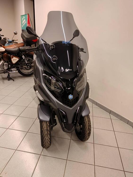 Piaggio MP3 400 Sport Hpe (2025) (5)