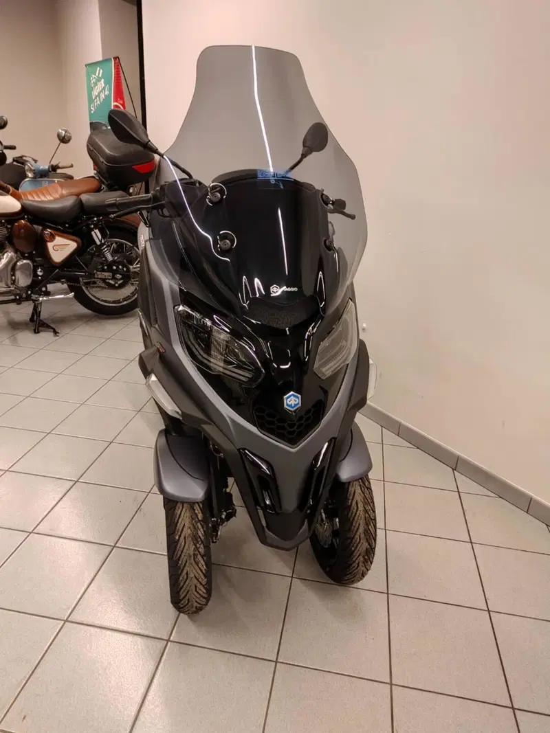 Piaggio MP3 400 Sport Hpe (2025 - 26) (5)
