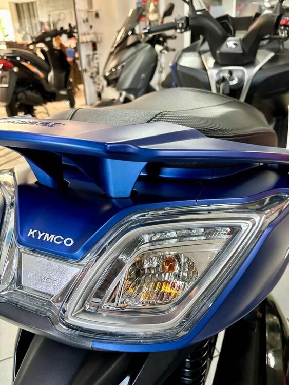 Kymco Downtown 350i TCS (2020) (2)