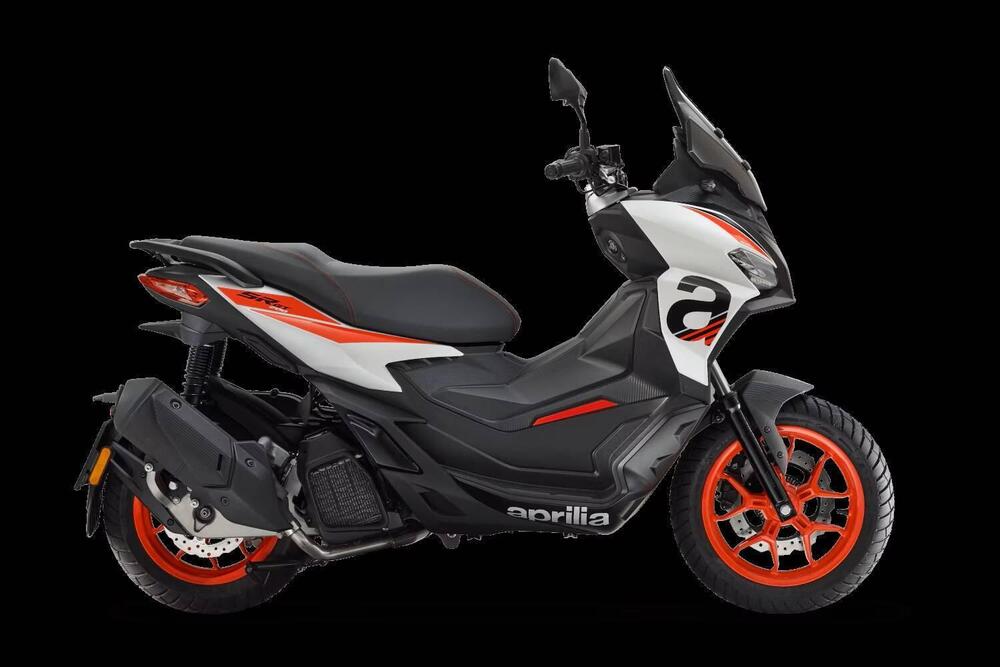 Aprilia SR GT 200 (2025)