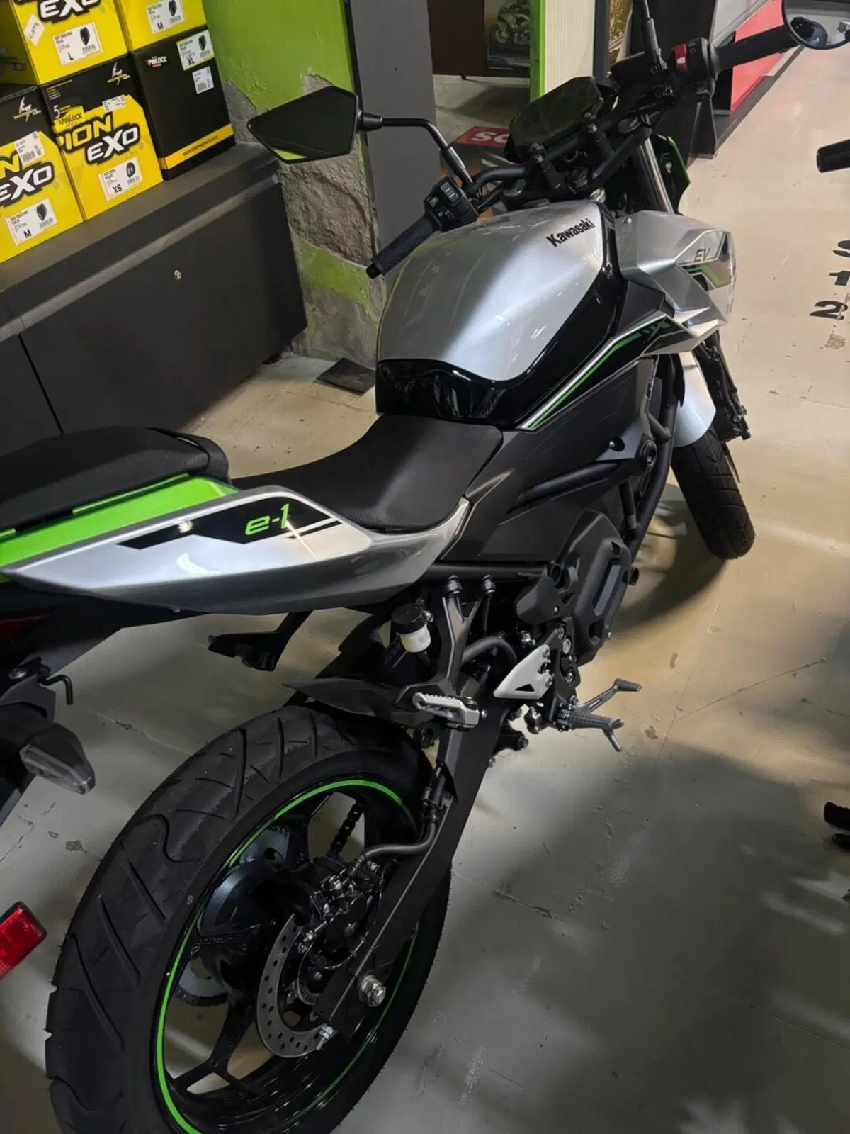Kawasaki Z e-1 (2024 - 26) (2)