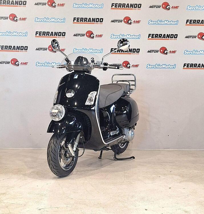 Vespa GTV 300 Via Montenapoleone ABS (2010 - 16) (2)