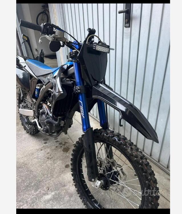 Valenti Racing SM 125 Z (2020 - 22) (2)