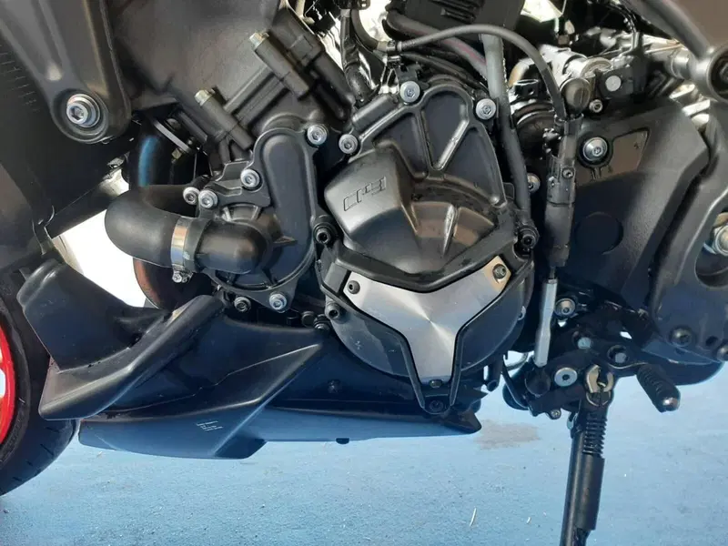 Yamaha MT-09 (2021 - 23) (4)