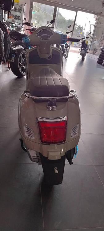 Vespa GTS 300 (2023 - 24) (3)