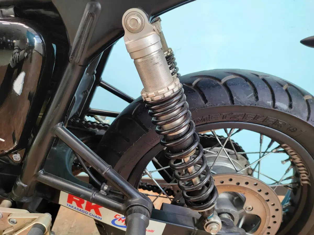 Triumph Thruxton 900 (2004 - 15) (13)