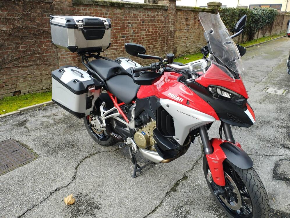 Valigie laterali Ducati Multistrada V4 + Bauletto (2)