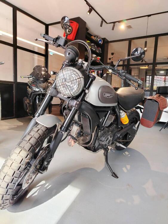 Ducati Scrambler 800 Icon (2017 - 20) (2)