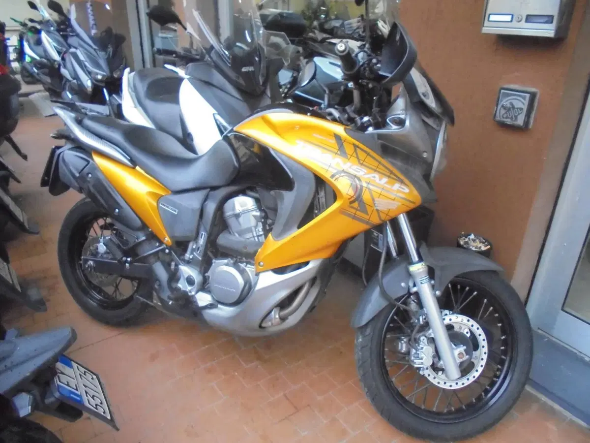 Honda Transalp XL 700 V (2007 - 2013) (2)