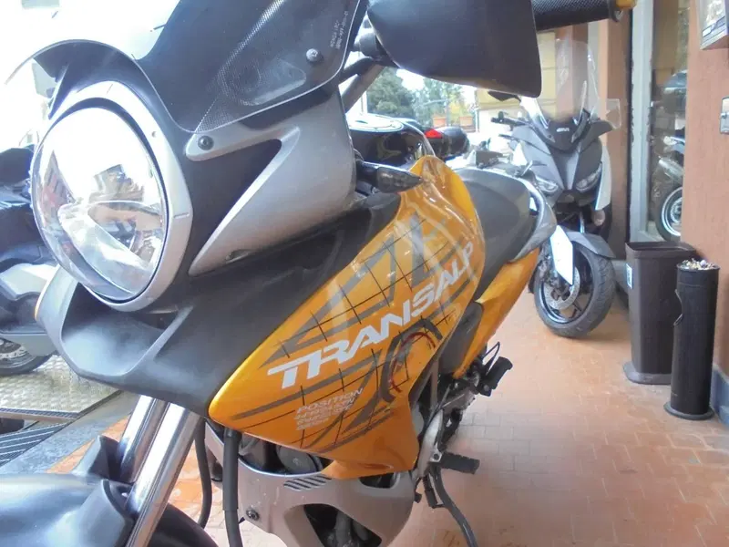 Honda Transalp XL 700 V (2007 - 2013) (6)