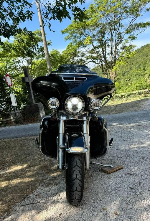 Harley-Davidson 1690 Electra Glide Ultra Limited (2016) - FLHTK (3)