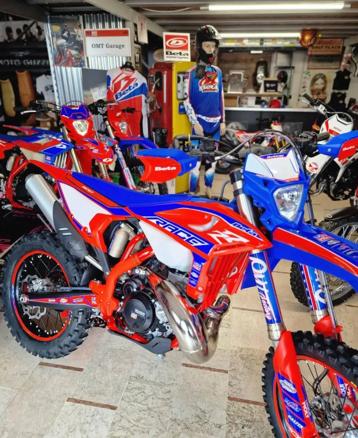 Betamotor RR 300 2T Enduro Race (2025) (2)