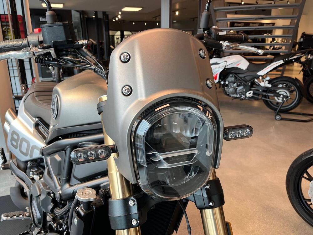 Benelli Leoncino 800 (2022 - 25) (3)