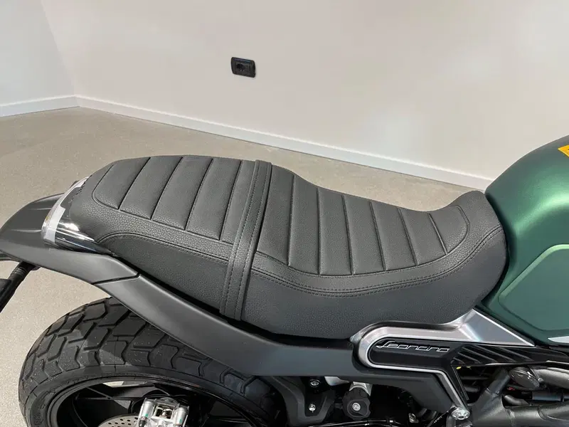 Benelli Leoncino 800 (2022 - 26) (11)