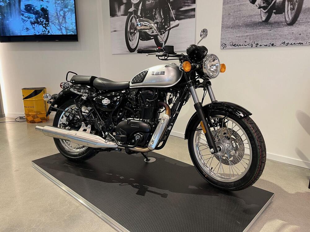 Benelli Imperiale 400 (2021 - 25) (4)