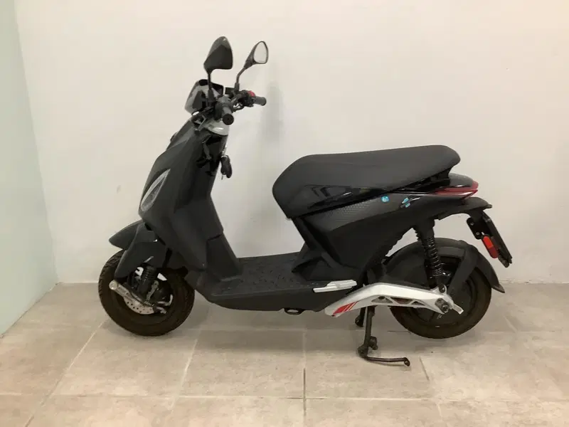 Piaggio 1 (2022 - 26) (4)