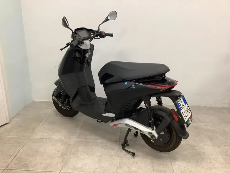 Piaggio 1 (2022 - 26) (5)
